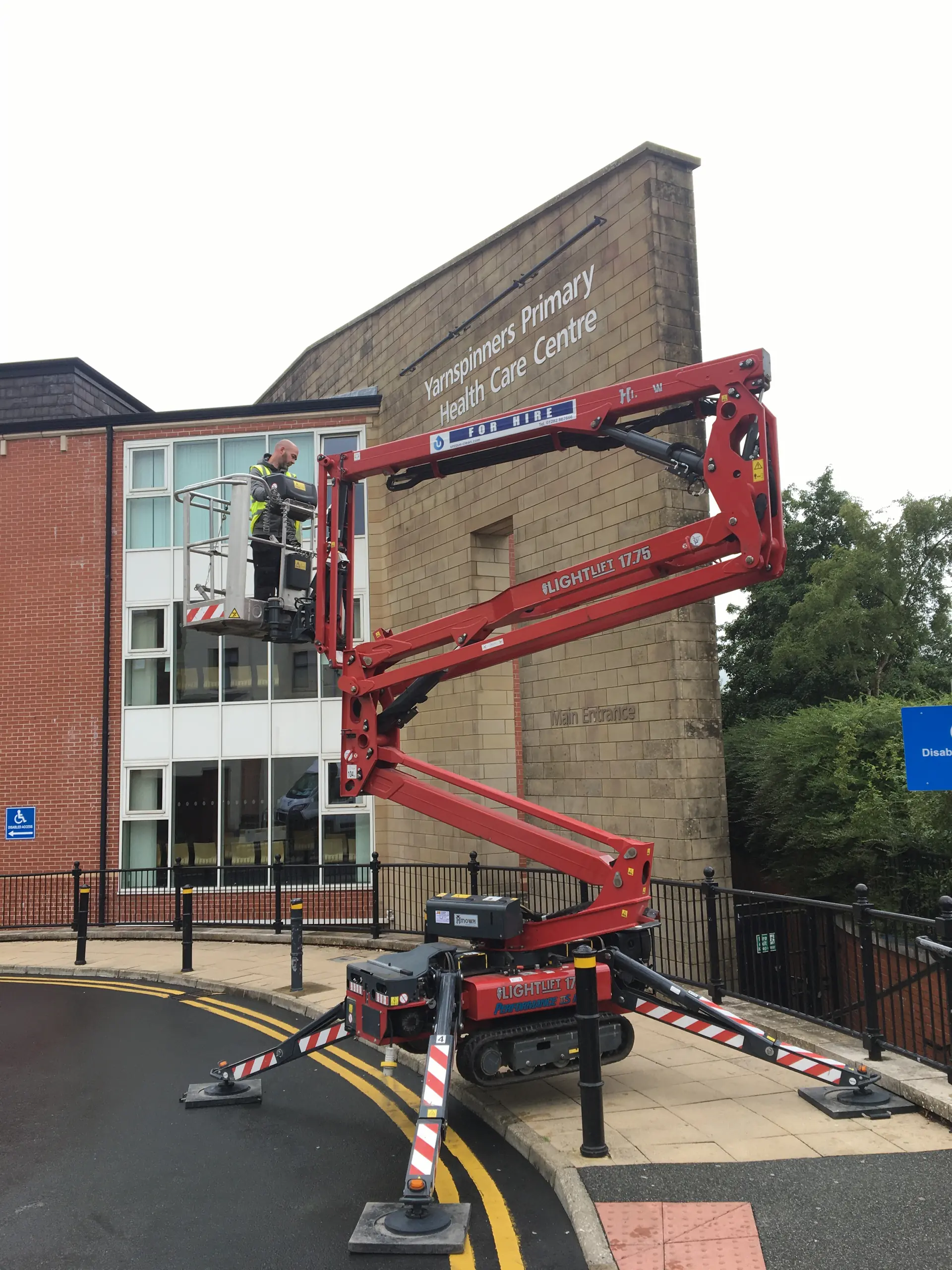 Cherry picker hire, photo 4