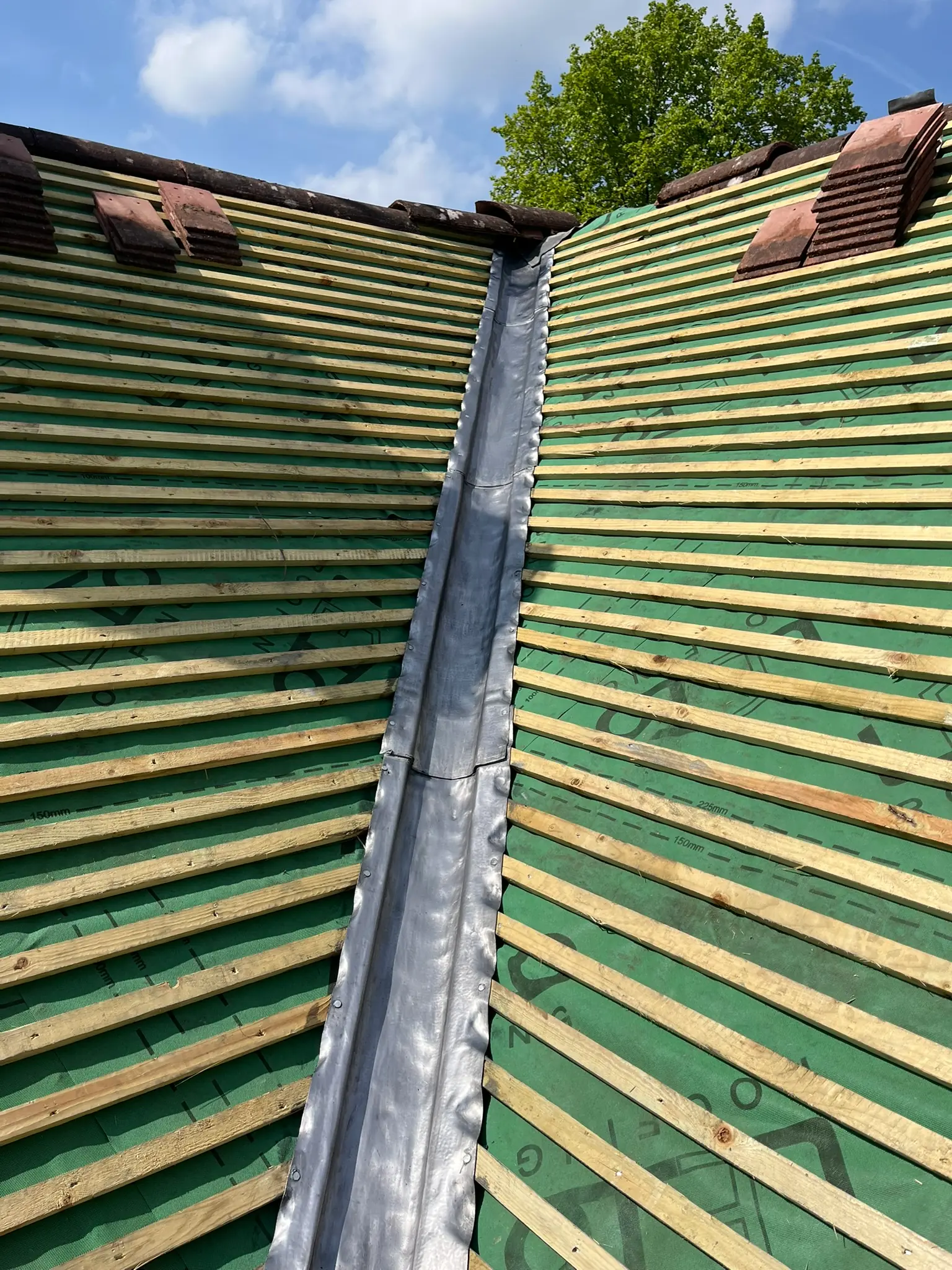 Roof tile repairs in Foulridge, photo 10